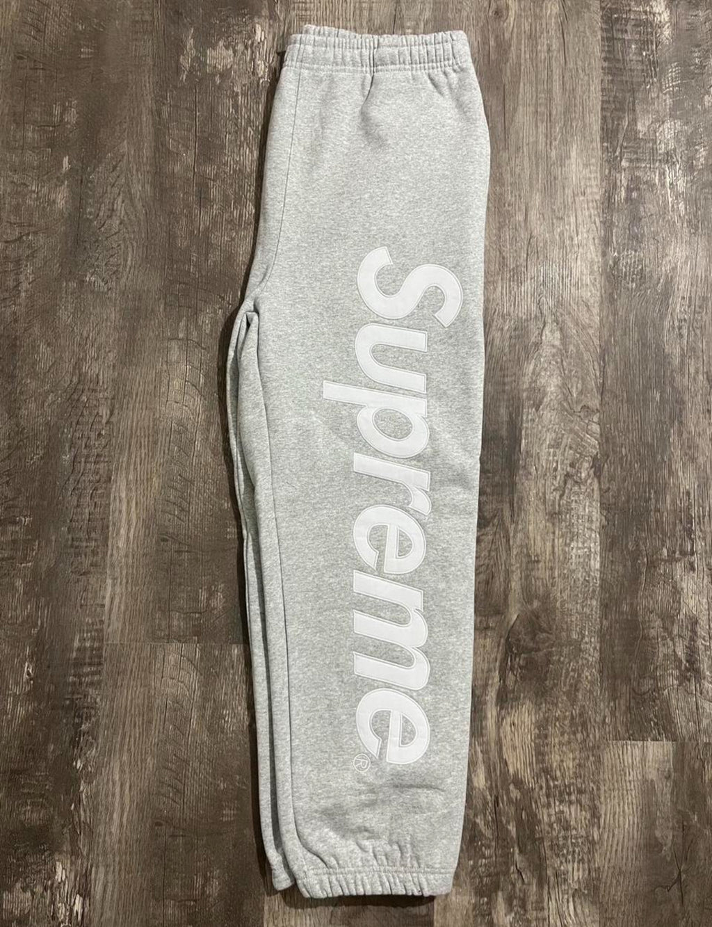 1:1 Top Quality Supreme Full Set - Grey & White