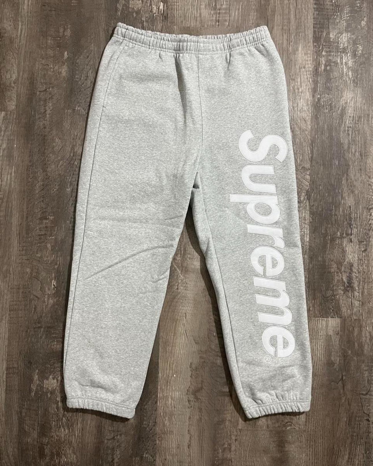 1:1 Top Quality Supreme Full Set - Grey & White