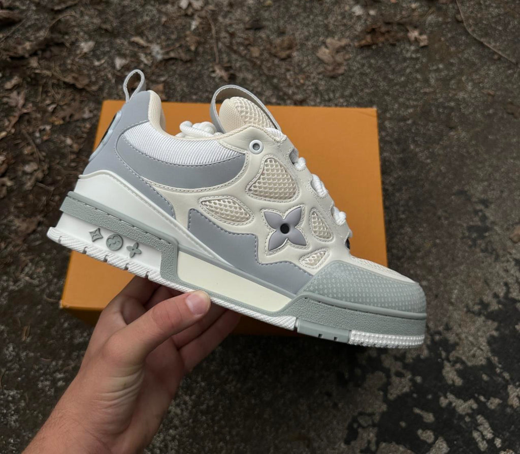 1:1 Top Quality LV Skate Sneakers Grey and White